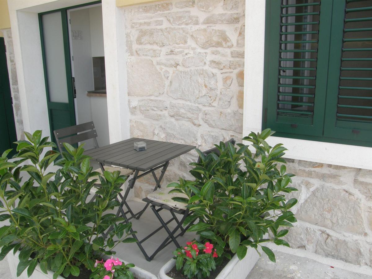 Apartments Mare Primošten Esterno foto