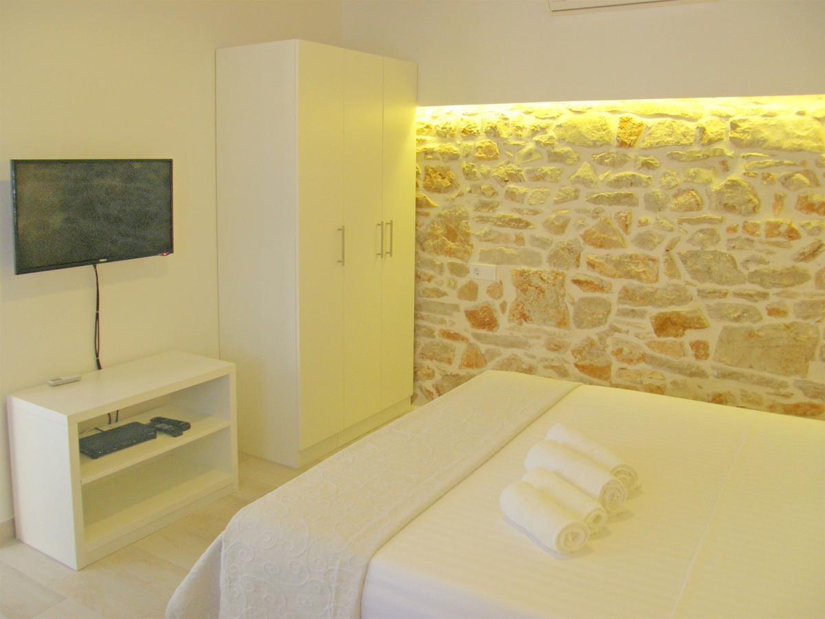 Apartments Mare Primošten Esterno foto