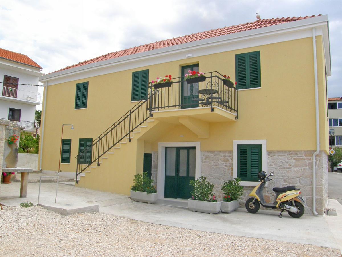Apartments Mare Primošten Esterno foto